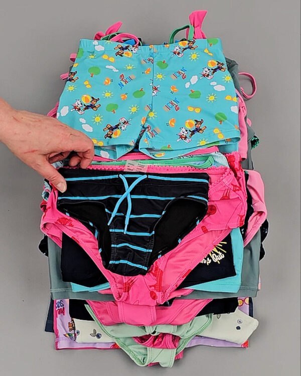 Фотография  953 - Купальники LIDL Kids 114#5 кг, ЛОТ №8377 оптом в Кирове и Кировской области