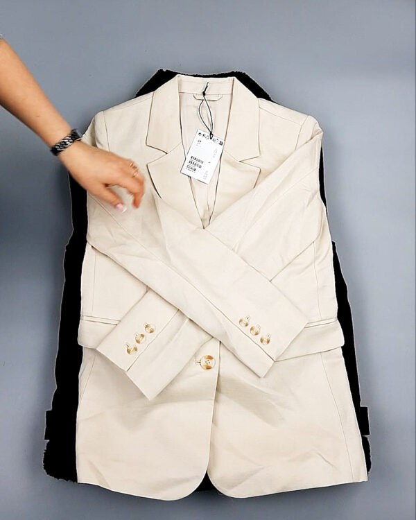 Фотография  750 - OTHER STORIES mix 06 B 035#15 кг, ЛОТ №8191 оптом в Кирове и Кировской области