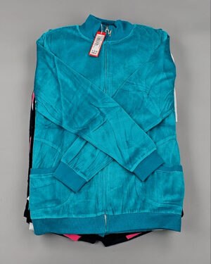 Купить Спортивные костюмы  AD83#4 шт, ЛОТ №8637 оптом в Кирове и Кировской области