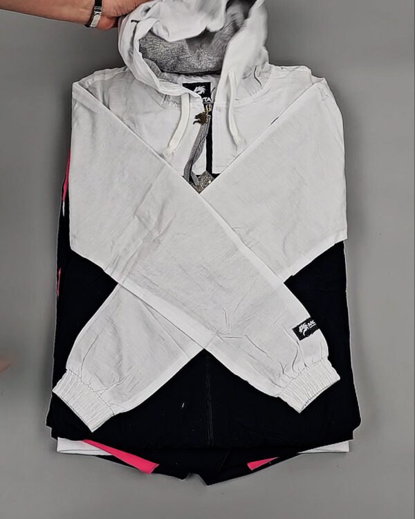 Фотография  636 - Спортивные костюмы  AD83#4 шт, ЛОТ №8637 оптом в Кирове и Кировской области