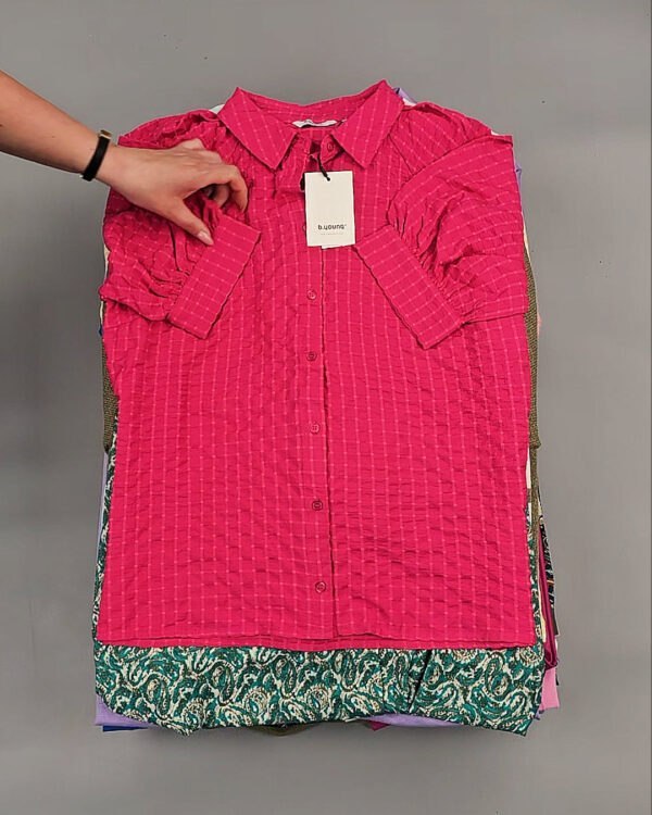 Фотография  626 - B.YOUNG Summer mix 045#15 кг, ЛОТ №8570 оптом в Кирове и Кировской области