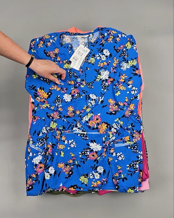 Фотография  271 - B.YOUNG Summer mix 045#15 кг, ЛОТ №8570 оптом в Кирове и Кировской области