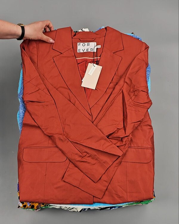 Фотография  387 - B.YOUNG Summer mix 045#15 кг, ЛОТ №8567 оптом в Кирове и Кировской области