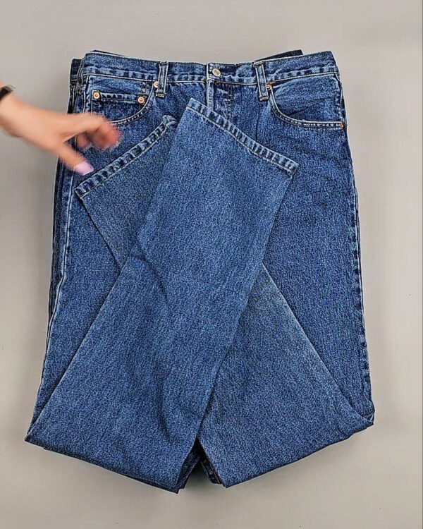 Фотография  383 - Джинсы LEVIS муж #6,2 кг, ЛОТ №8758 оптом в Кирове и Кировской области