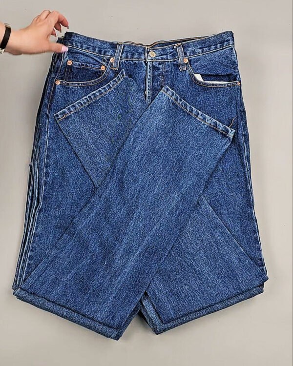 Фотография  572 - Джинсы LEVIS муж #6,3 кг, ЛОТ №8759 оптом в Кирове и Кировской области