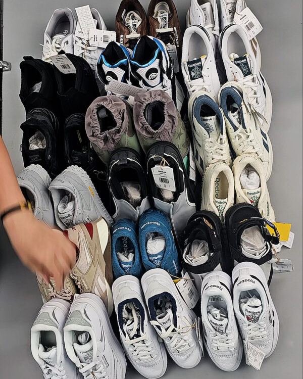 Фотография  677 - Кроссовки Reebok#23 шт, ЛОТ №8896 оптом в Кирове и Кировской области