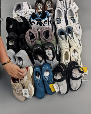 Фотография  390 - Кроссовки Reebok#23 шт, ЛОТ №8896 оптом в Кирове и Кировской области