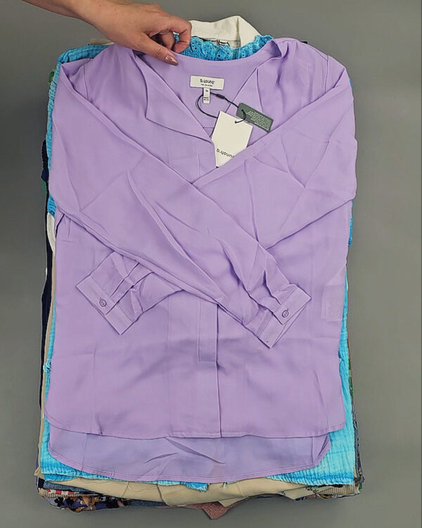 Фотография  498 - B.YOUNG Summer mix 045#17 кг, ЛОТ №8918 оптом в Кирове и Кировской области