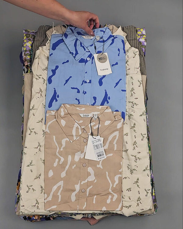 Фотография  118 - B.YOUNG Summer mix 045#17 кг, ЛОТ №8918 оптом в Кирове и Кировской области