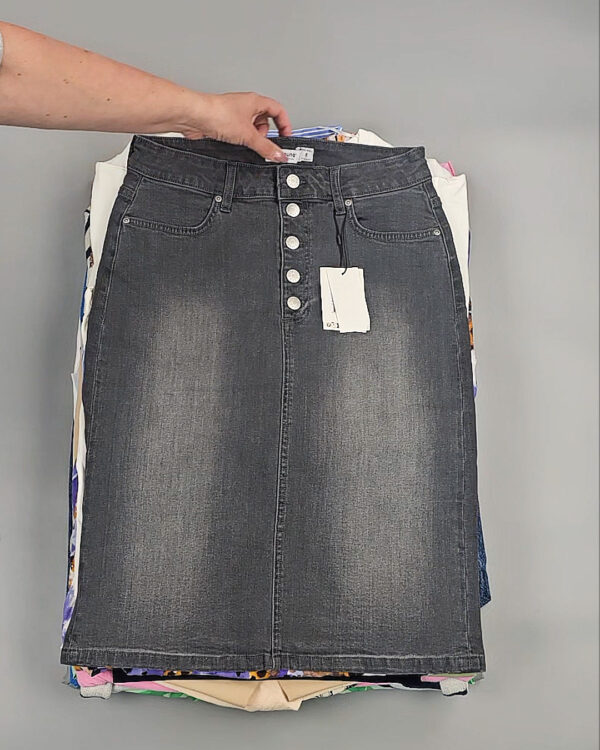 Фотография  375 - B.YOUNG Summer mix 045#17 кг оптом в Кирове и Кировской области