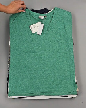 Фотография  559 - Футболки DK COMPANY 045 B#5,5 кг, ЛОТ №9085 оптом в Кирове и Кировской области