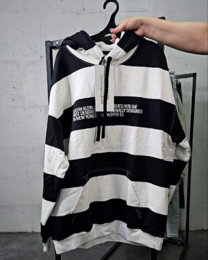 Фотография  396 - LACOSTE, CALVIN KLEIN, TOMMY HILFIGER, GUESS + 075#20 шт, ЛОТ №9072 оптом в Кирове и Кировской области