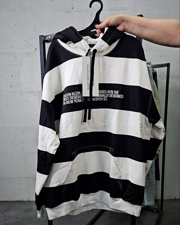 Фотография  705 - LACOSTE, CALVIN KLEIN, TOMMY HILFIGER, GUESS + 075#20 шт, ЛОТ №9072 оптом в Кирове и Кировской области