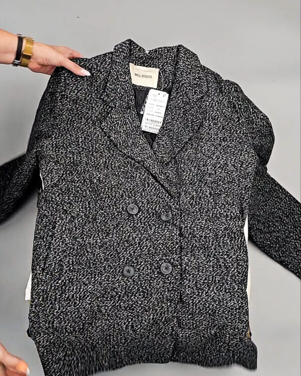 Фотография  306 - Верхняя одежда Корея 085#15 кг оптом в Кирове и Кировской области