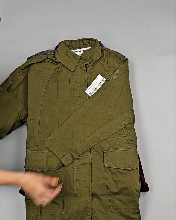 Фотография  340 - Верхняя одежда Корея 085#15 кг, ЛОТ № СТ-9246 оптом в Кирове и Кировской области