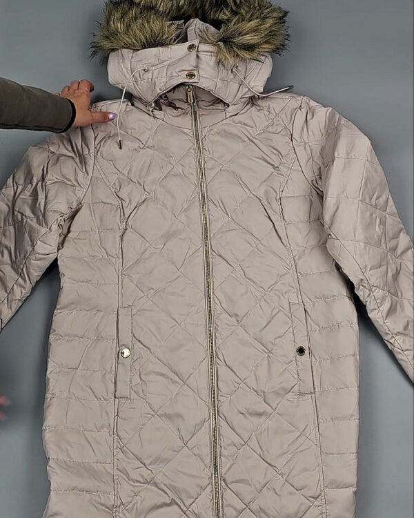 Фотография  498 - Верхняя одежда женская CAN 104#15 кг, ЛОТ СТ-9350 оптом в Кирове и Кировской области