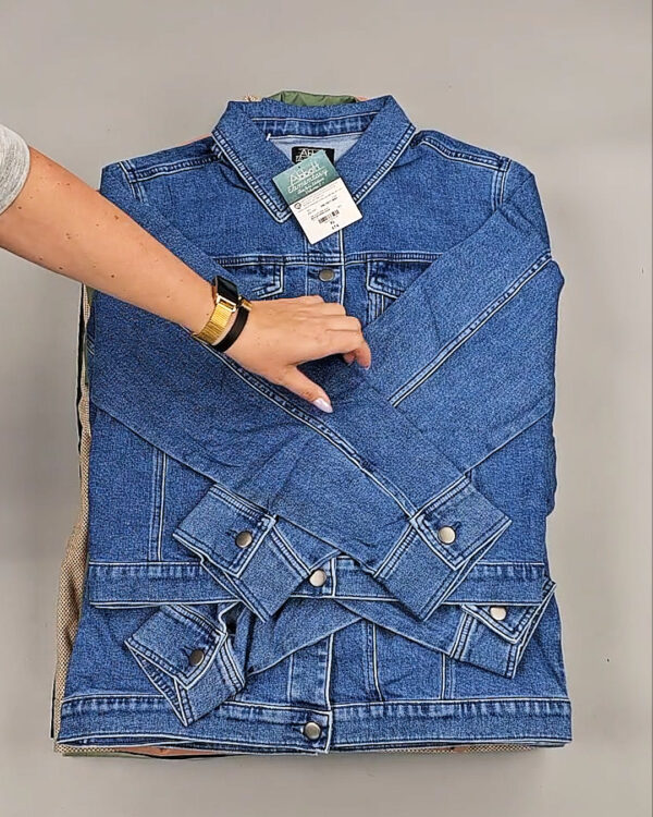 Фотография  624 - Ветровки женские CAN 104#12 кг оптом в Кирове и Кировской области