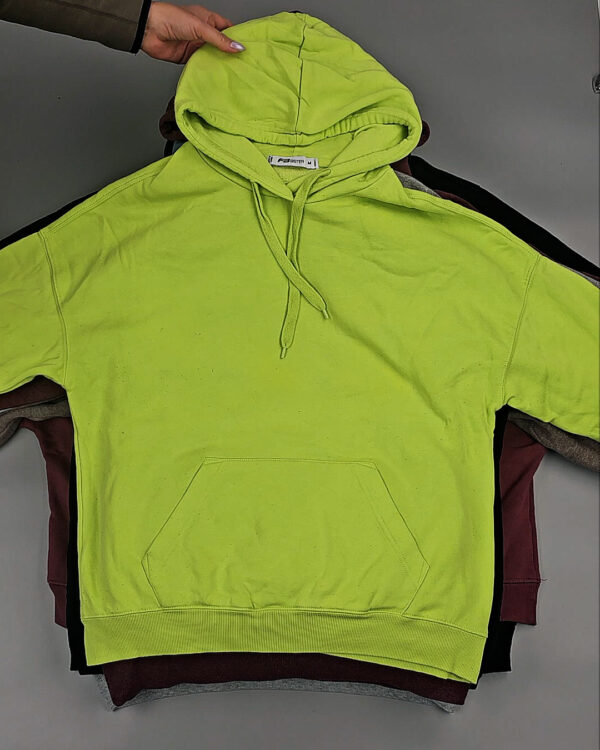 Фотография  961 - Толстовки#10 кг, ЛОТ № СХ-0152 оптом в Кирове и Кировской области