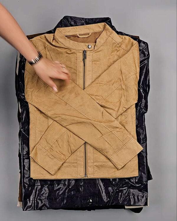 Фотография  955 - Ветровки Bestseller+DK 035#10 кг, ЛОТ СТ-9396 оптом в Кирове и Кировской области