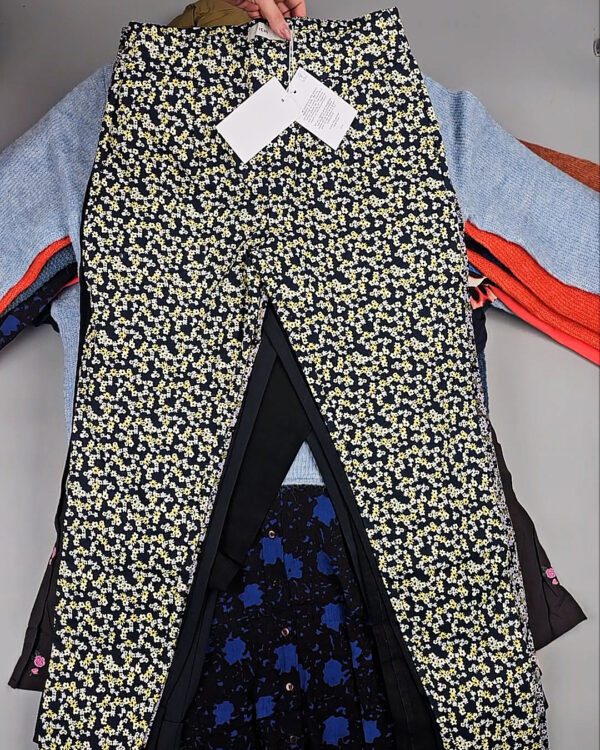 Фотография  911 - ICHI Winter mix 104#15 кг, ЛОТ СТ-9594 оптом в Кирове и Кировской области