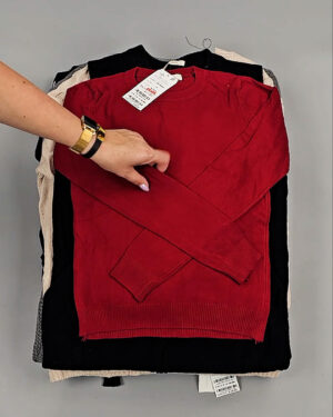 Фотография  651 - Джемпера Корея 085#7 кг, ЛОТ СТ-9415 оптом в Кирове и Кировской области