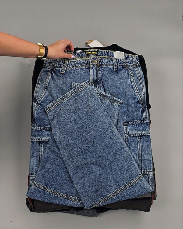 Фотография  742 - JACK JONES Men Winter mix 075#20 кг, ЛОТ № СТ-9446 оптом в Кирове и Кировской области