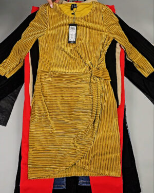 Фотография  320 - DK+Bestseller 085#16 кг, ЛОТ СТ-9952 оптом в Кирове и Кировской области