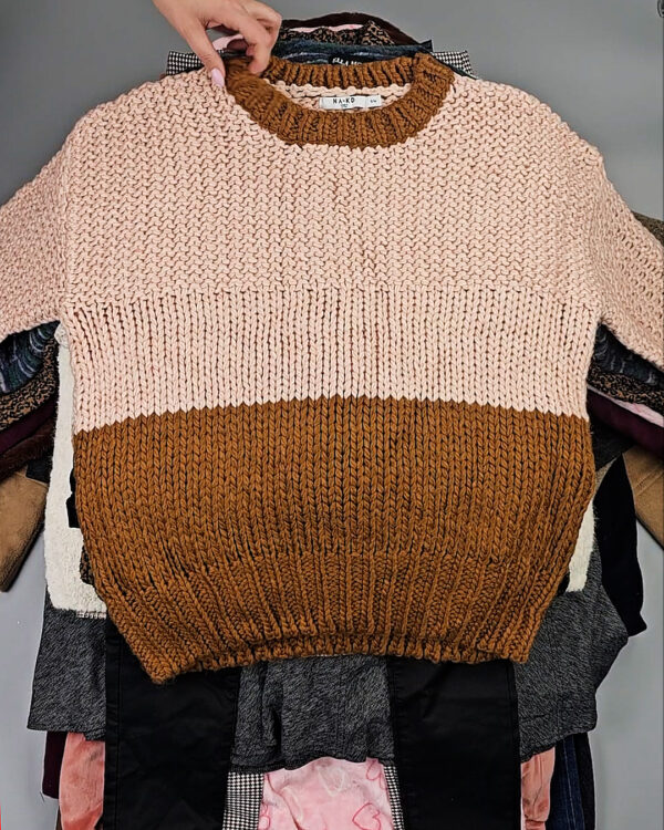 Фотография  516 - Женский микс зима (Winter mix)#20 кг, ЛОТ СХ-0208 оптом в Кирове и Кировской области