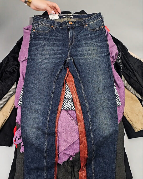 Фотография  908 - Женский микс зима (Winter mix)#20 кг, ЛОТ СХ-0206 оптом в Кирове и Кировской области