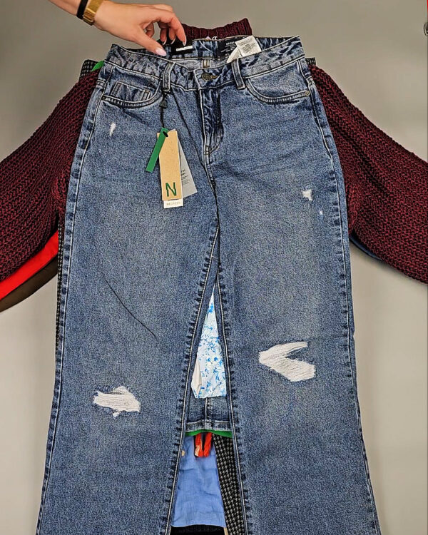 Фотография  319 - DK+Bestseller 085#16 кг, ЛОТ СТ-9950 оптом в Кирове и Кировской области