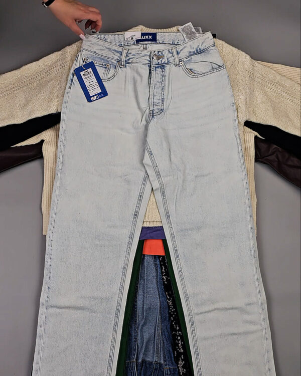 Фотография  817 - JACK JONES Women Winter mix 075 #15 кг, ЛОТ СТ-9962 оптом в Кирове и Кировской области