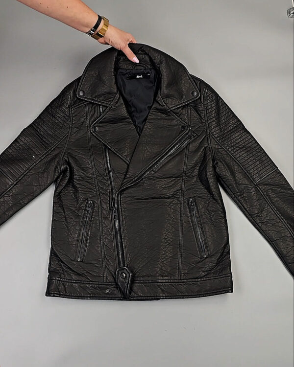 Фотография  843 - AMAZON Winter#15 кг, ЛОТ СТ-9816 оптом в Кирове и Кировской области